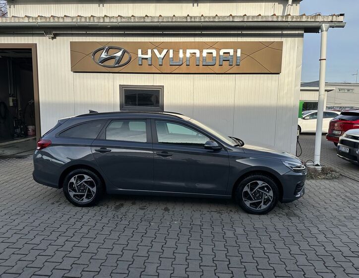 Hyundai i30 4