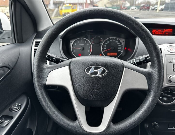 Hyundai i20 Hatchback 1,2 l 57 kw