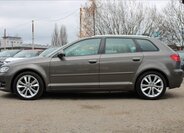 Audi A3 8