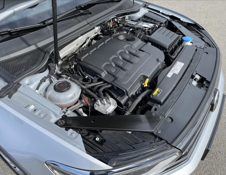 Volkswagen Passat Kombi 2,0 l 140 kw