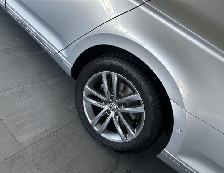 Volkswagen Passat Sedan / Limuzína 1,4 l 110 kw