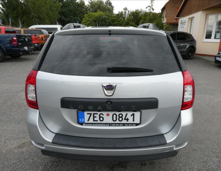 Dacia Logan 8