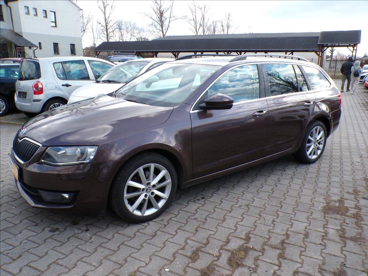 Škoda Octavia Kombi 2,0 l 110 kw