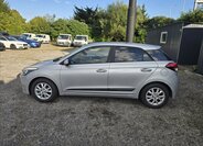 Hyundai i20 8