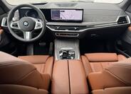 BMW X7 8