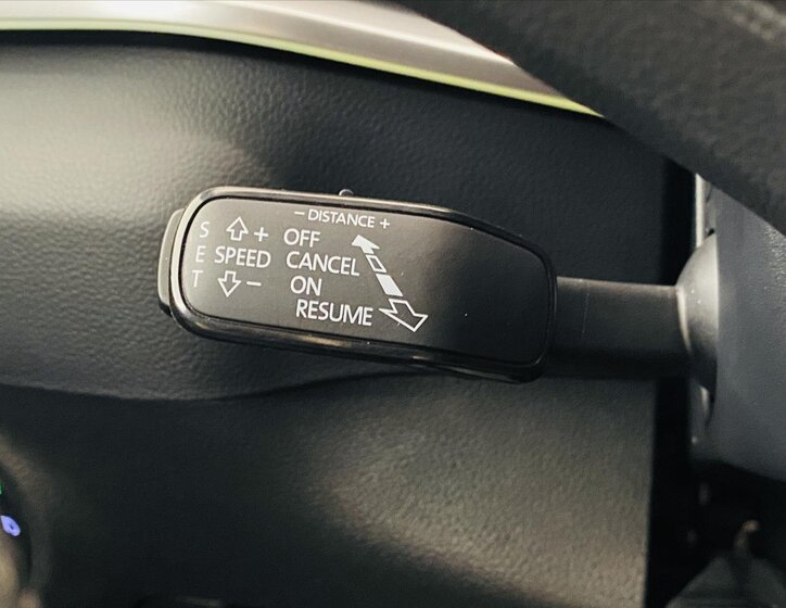 Škoda Karoq SUV / Terénní 1,5 l 110 kw