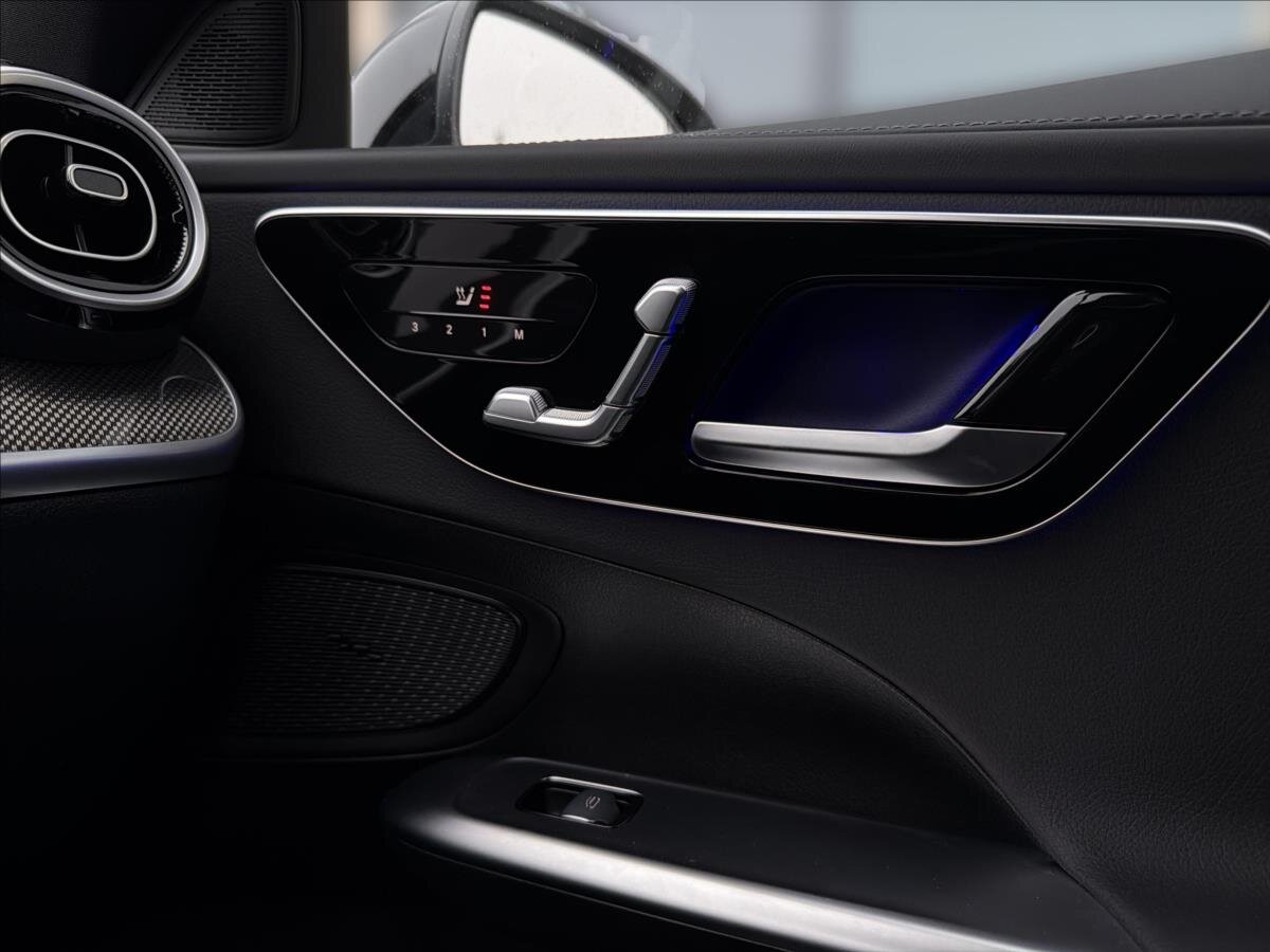 Mercedes-Benz Třídy C Sedan / Limuzína 2,0 l 145 kw