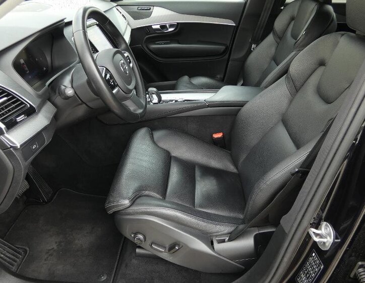 Volvo XC90 SUV / Terénní 2,0 l 173 kw