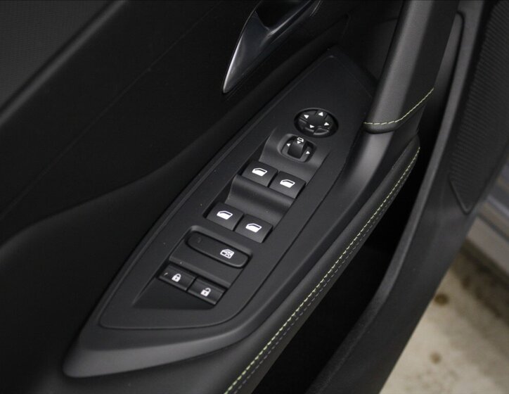 Peugeot 308 Kombi 1,2 l 96 kw