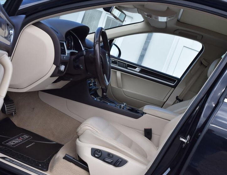 Volkswagen Touareg 15