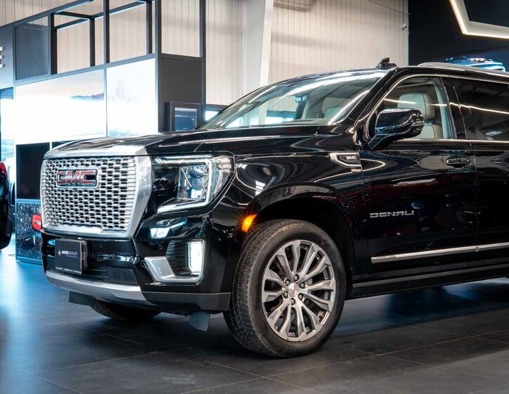 GMC Yukon SUV / Terénní 6,2 l 313 kw