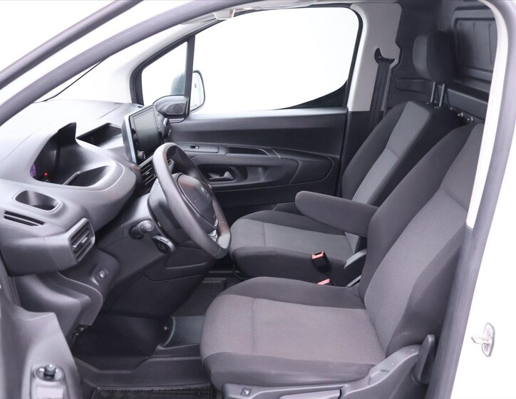 Peugeot Partner Ostatní 1,5 l 75 kw