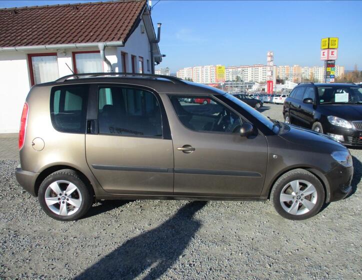 Škoda Roomster 4