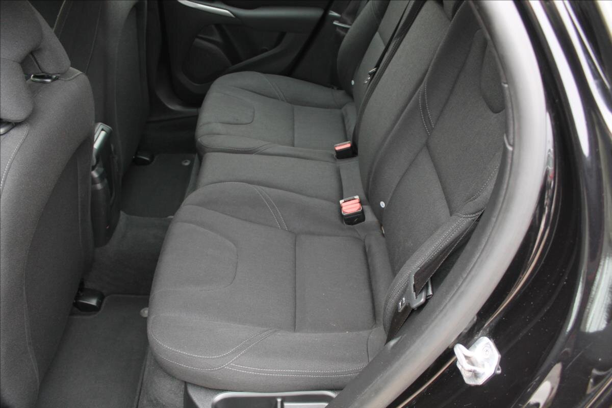 Volvo V40 Hatchback 2,0 l 88 kw