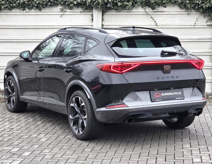 Cupra Formentor SUV / Terénní 2,0 l 180 kw