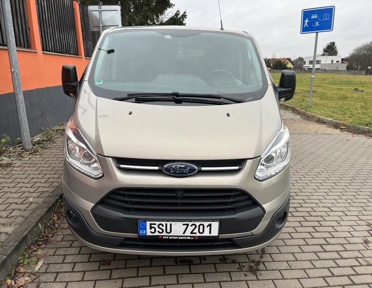 Ford Transit Custom 3