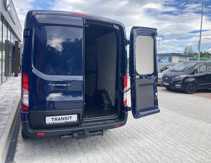 Ford Transit 7