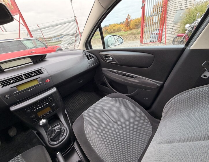 Citroën C4 17