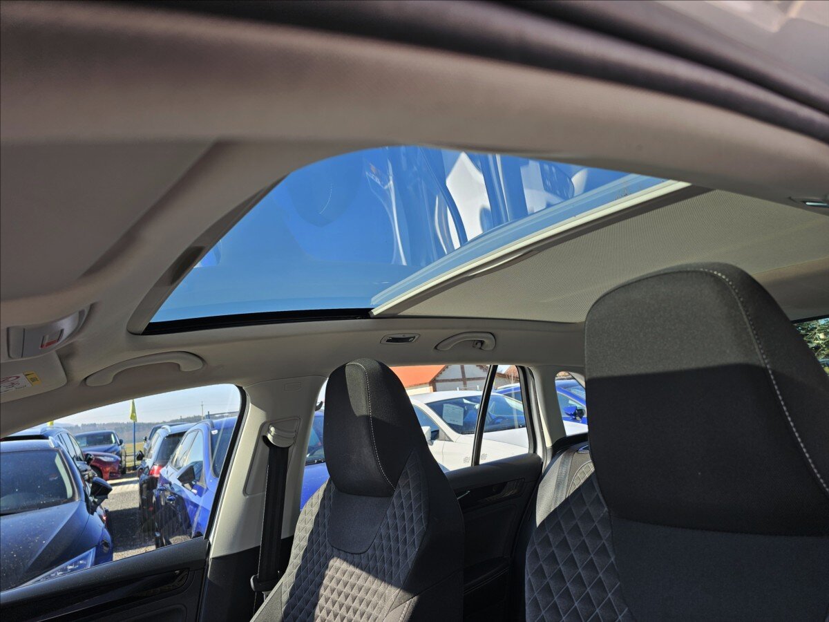 Škoda Rapid Hatchback 999,0 81 kw