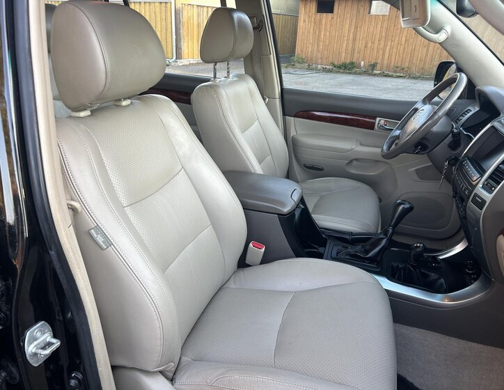 Toyota Land Cruiser 43