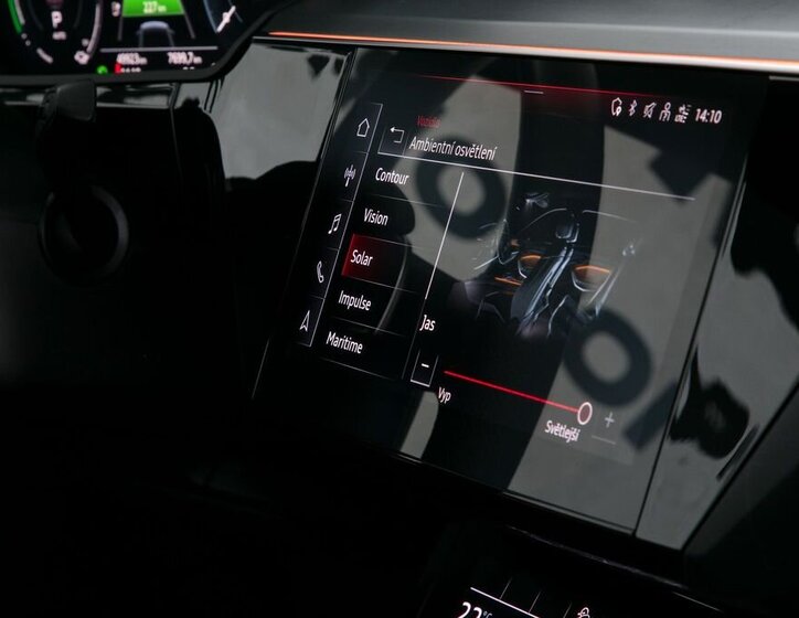 Audi e-tron SUV 0,0 300 kw