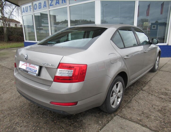 Škoda Octavia Sedan 1,6 l 81 kw