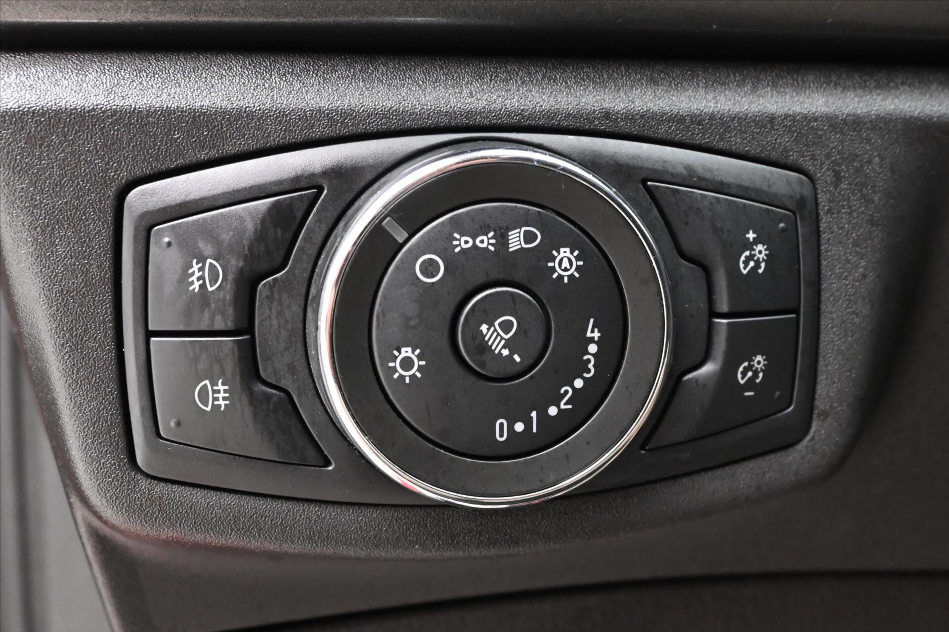 Ford Mondeo Liftback 2,0 l 110 kw