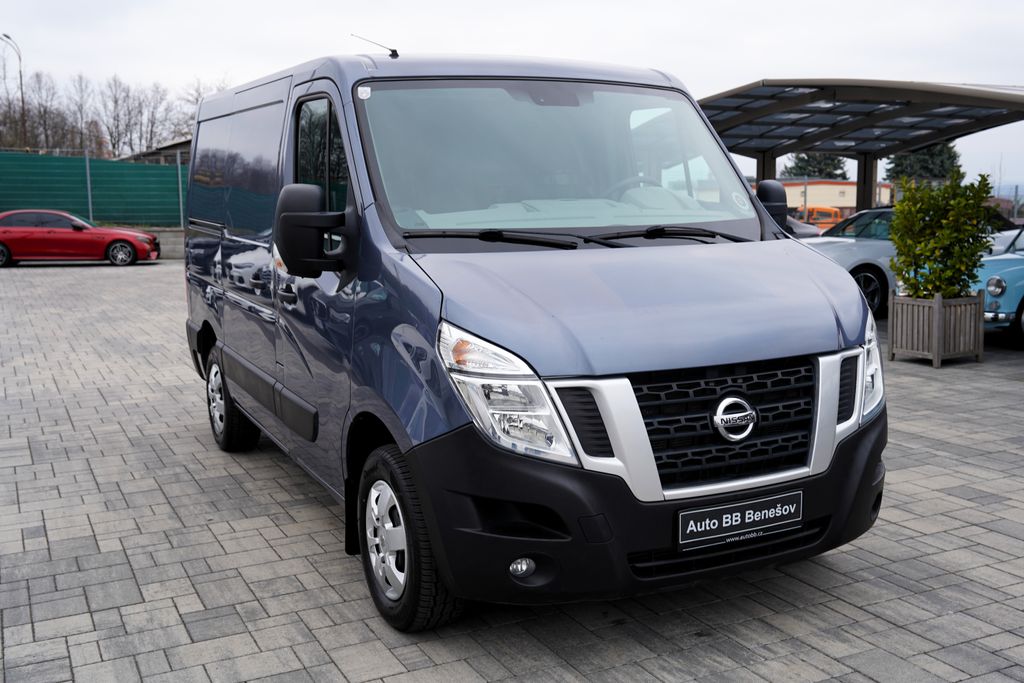 Nissan NV400