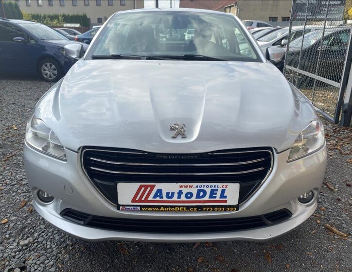 Peugeot 301 Sedan 1,2 l 53 kw
