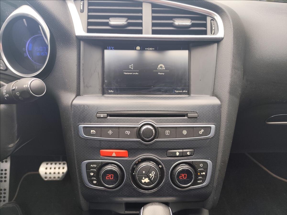 DS Automobiles DS4 Hatchback 2,0 l 133 kw