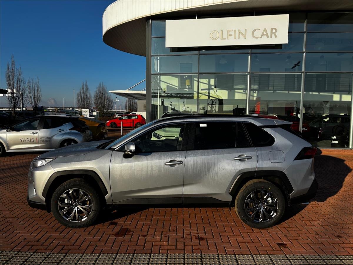 Toyota RAV4 SUV / Terénní 2,5 l 163 kw