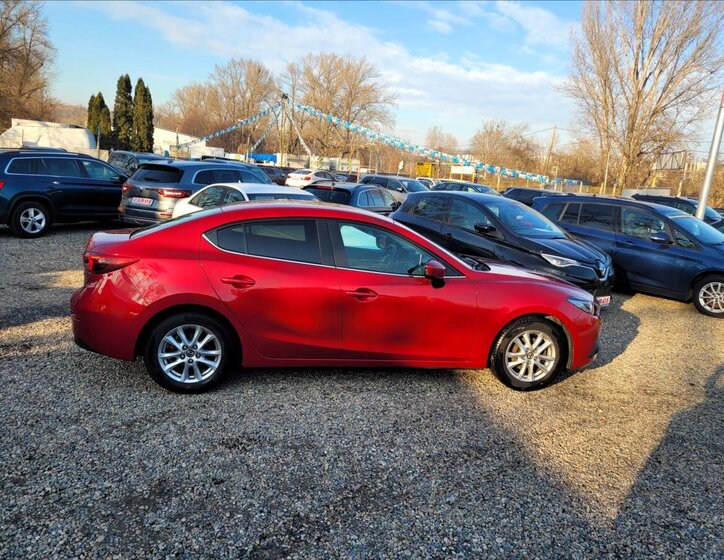 Mazda 3 Sedan / Limuzína 2,0 l 88 kw