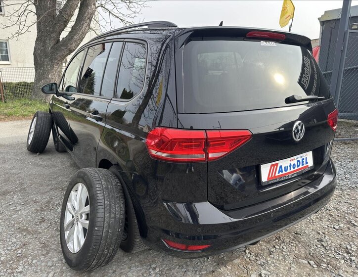Volkswagen Touran MPV 1,2 l 81 kw