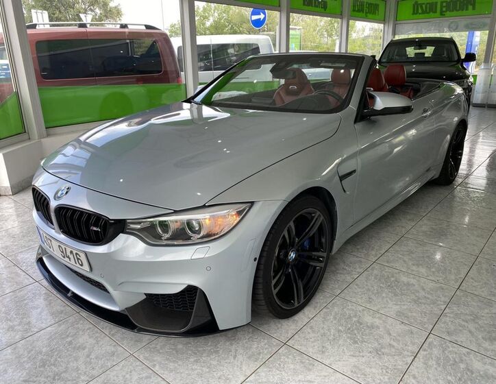 BMW M4 2