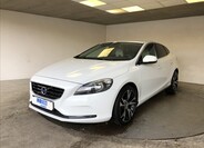 Volvo V40 3