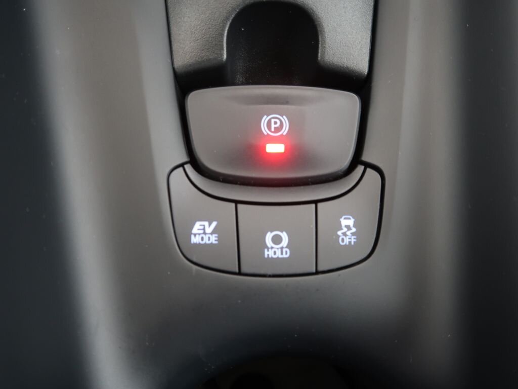 Toyota C-HR SUV / Terénní 1,8 l 72 kw