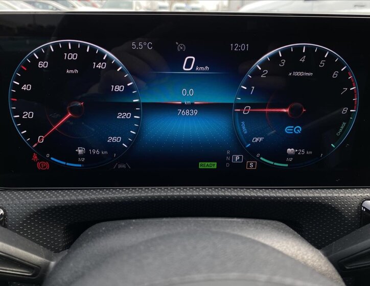 Mercedes-Benz CLA Kupé 1,3 l 118 kw