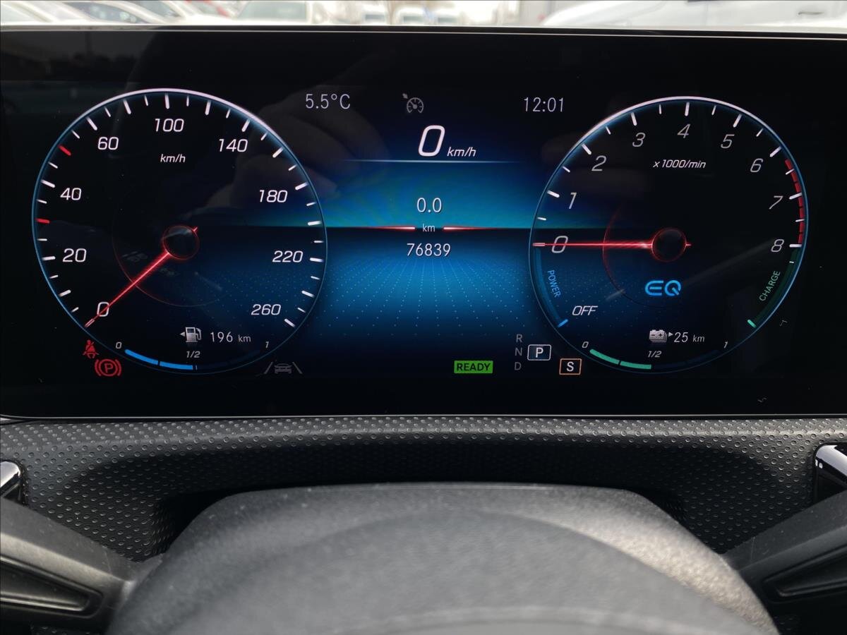 Mercedes-Benz CLA Kupé 1,3 l 118 kw