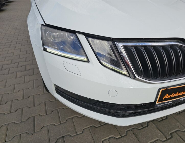 Škoda Octavia Kombi 2,0 l 110 kw