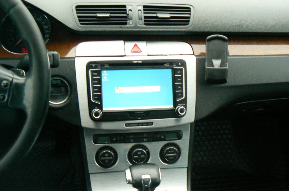 Volkswagen Passat Kombi 2,0 l 103 kw