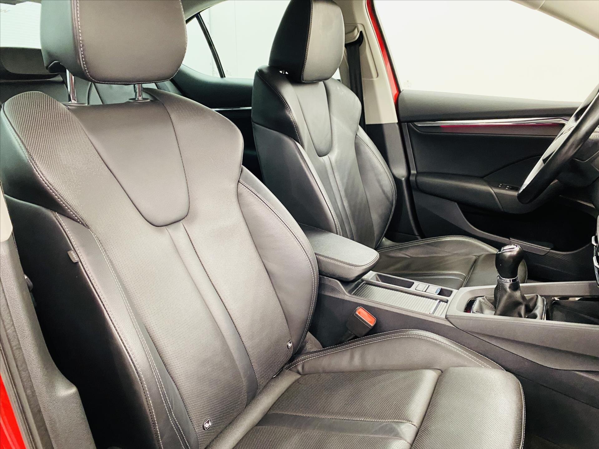 Škoda Octavia Liftback 2,0 l 85 kw