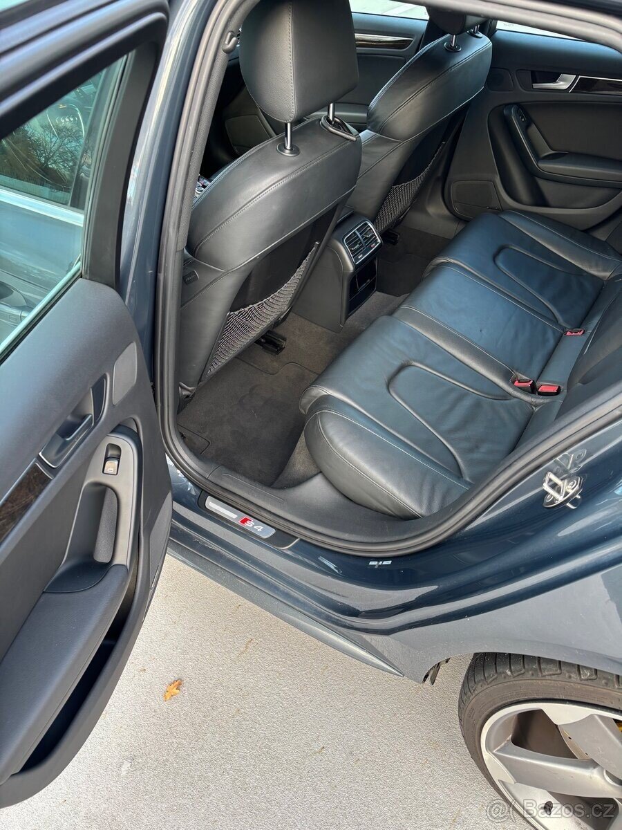 Audi S4 Kombi 0,0 245 kw