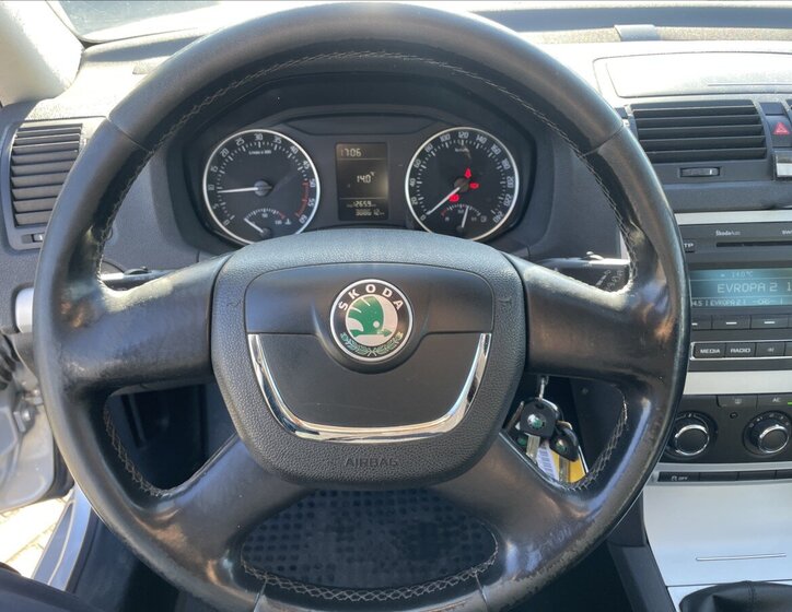 Škoda Octavia Sedan / Limuzína 1,9 l 77 kw