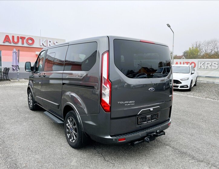 Ford Tourneo Custom Kombi 2,0 l 136 kw