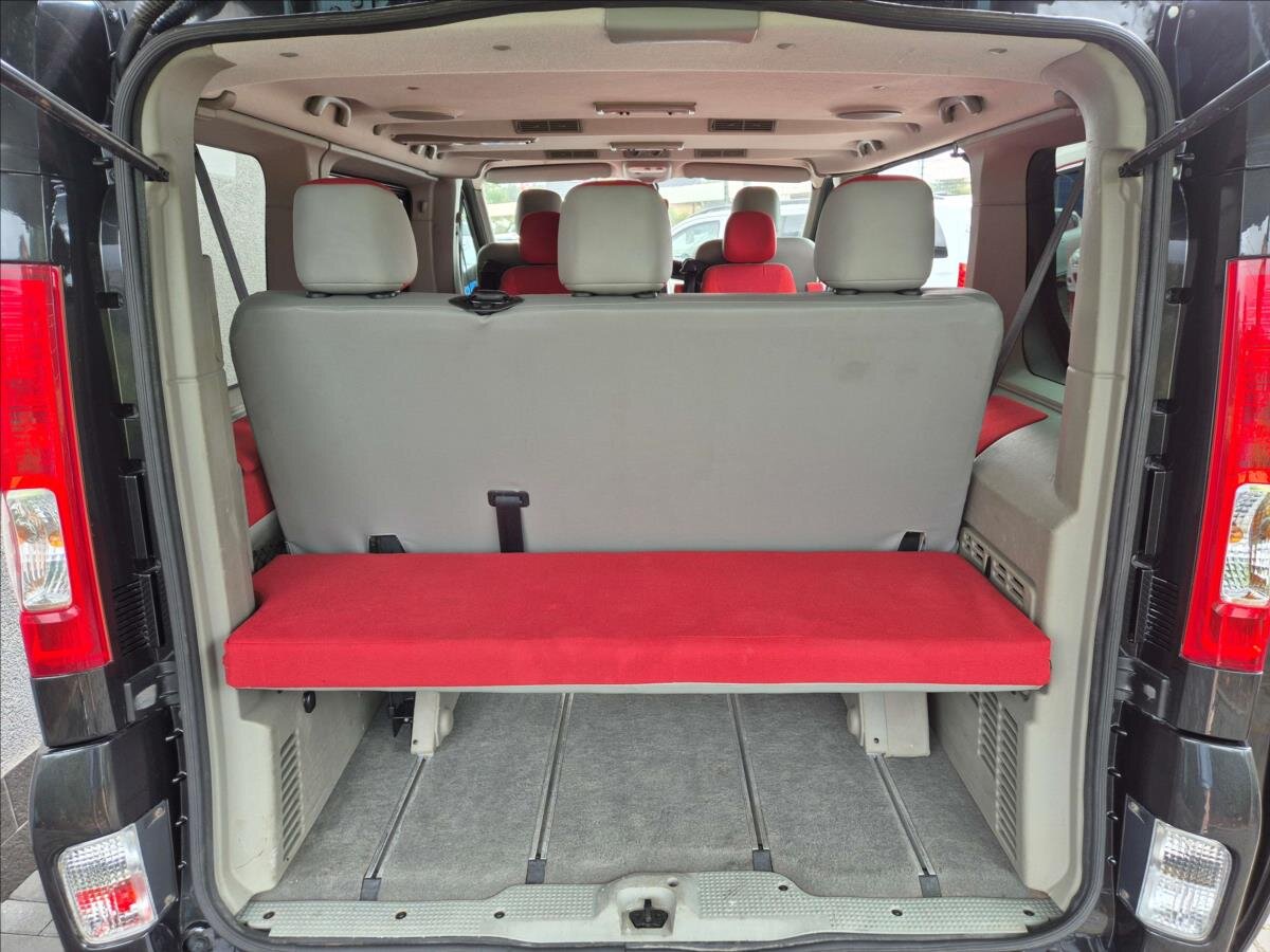 Opel Vivaro VAN / Minibus 2,0 l 84 kw