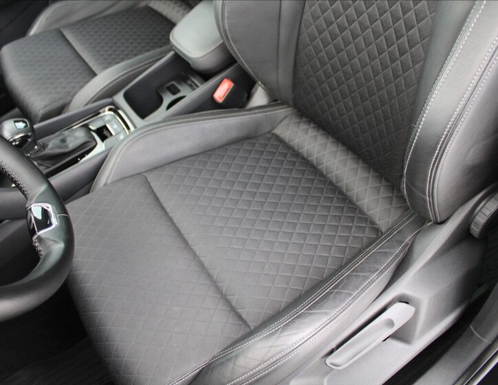 Škoda Karoq SUV / Terénní 1,5 l 110 kw