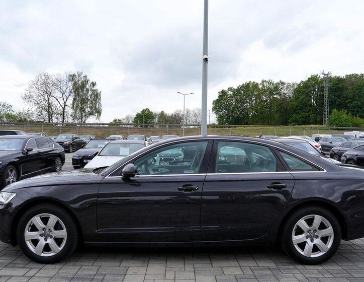 Audi A6 Sedan / Limuzína 2,8 l 150 kw