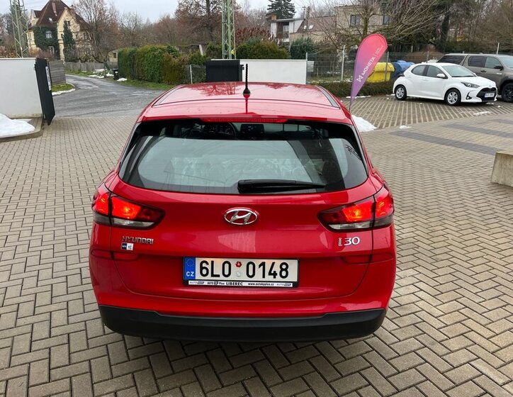 Hyundai i30 27