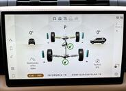 Land Rover Defender 21