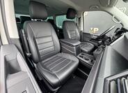 Volkswagen Multivan 14